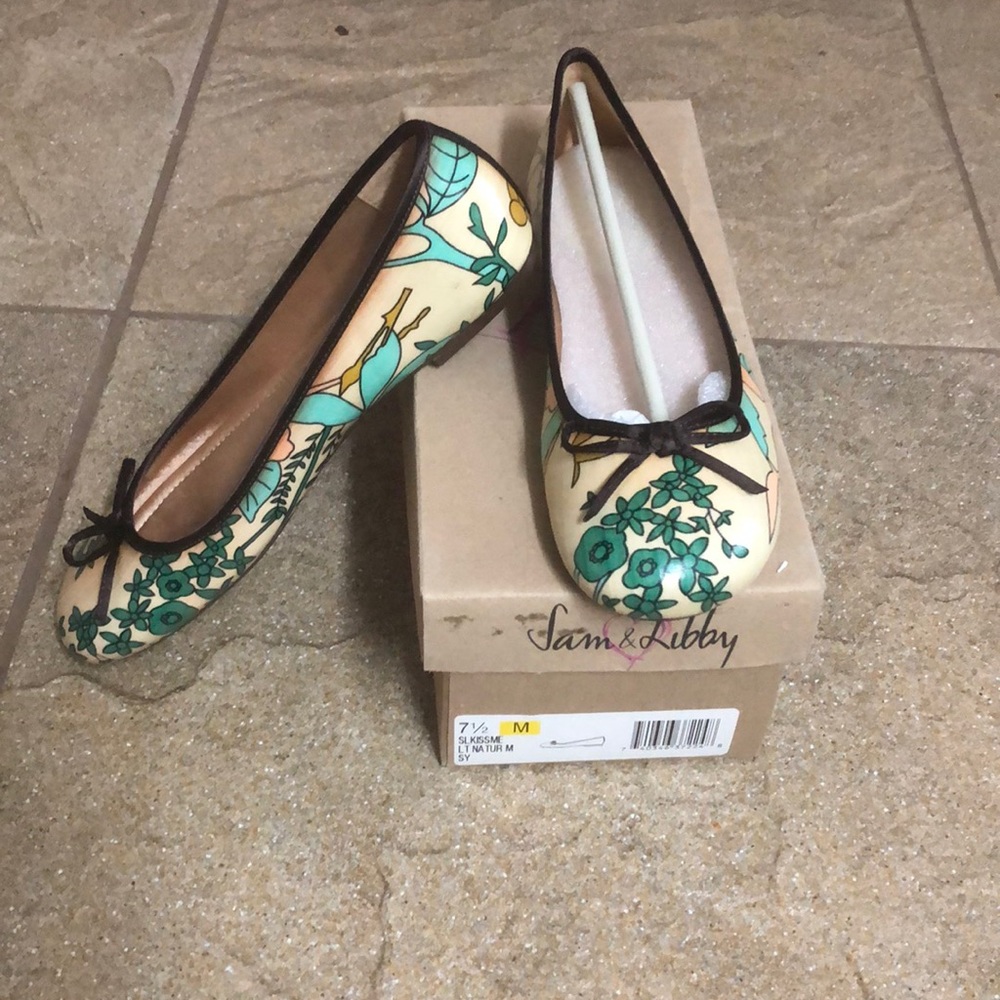 Sam & Libby floral flats 7.5